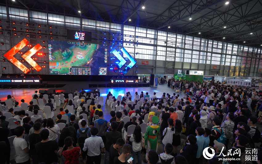 在与恩波利 在与恩波利